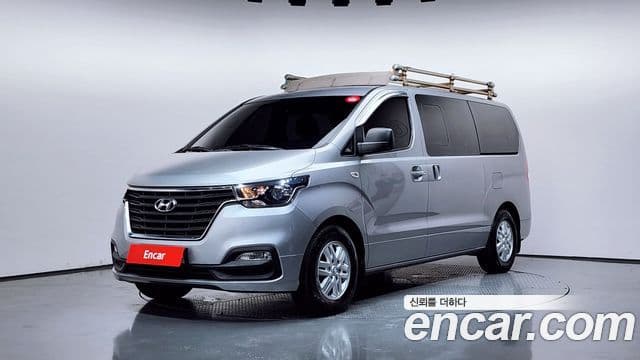 Hyundai The New Grand Starex