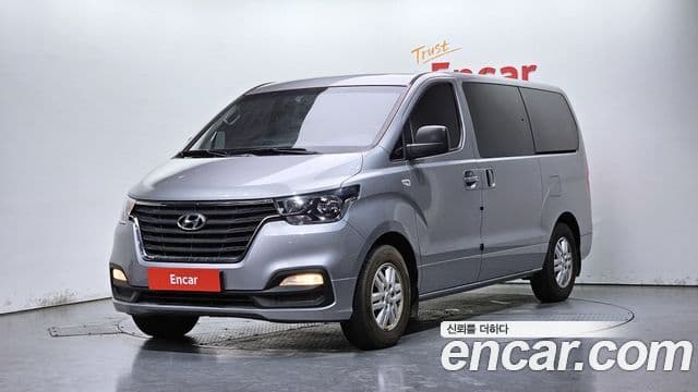 Hyundai The New Grand Starex 1
