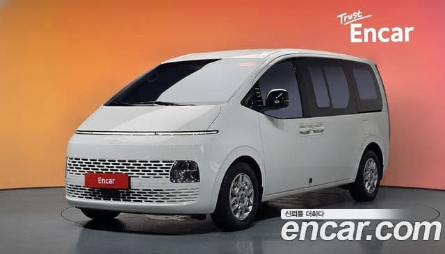 Hyundai Staria