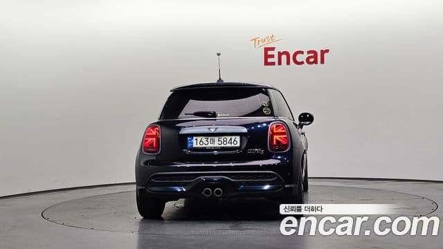 MINI Cooper S 4