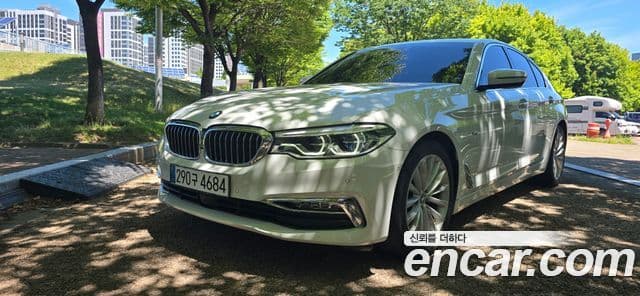 BMW 5 Series (G30)