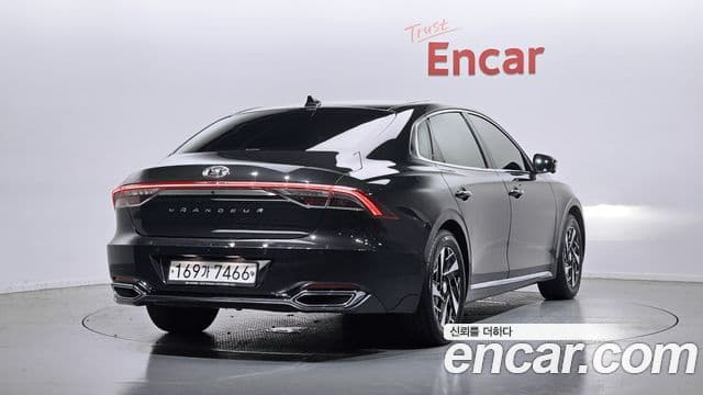 Hyundai The New Grandeur IG Hybrid 2