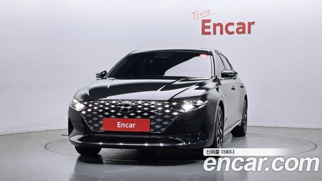 Hyundai The New Grandeur IG Hybrid 3