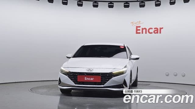Hyundai Avante Hybrid (CN7) 3