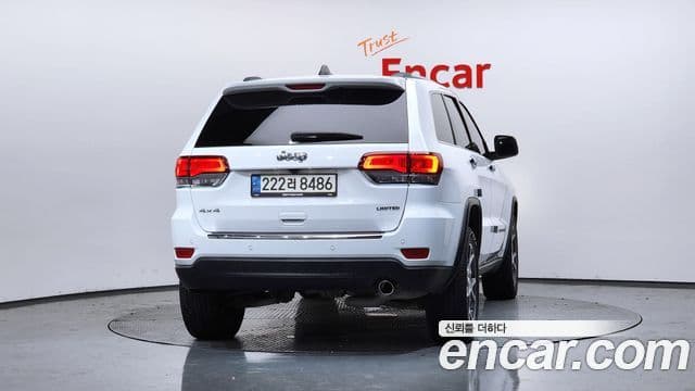 Jeep Grand Cherokee 4
