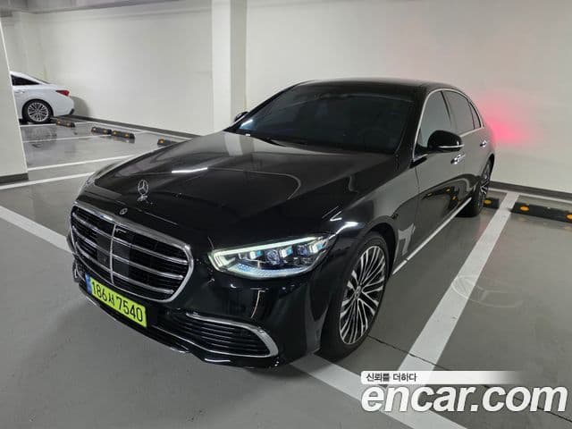 Mercedes-Benz S-Class W223 1