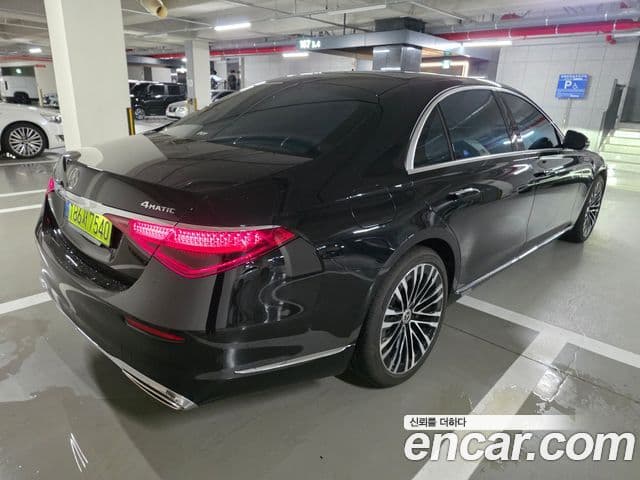 Mercedes-Benz S-Class W223 4