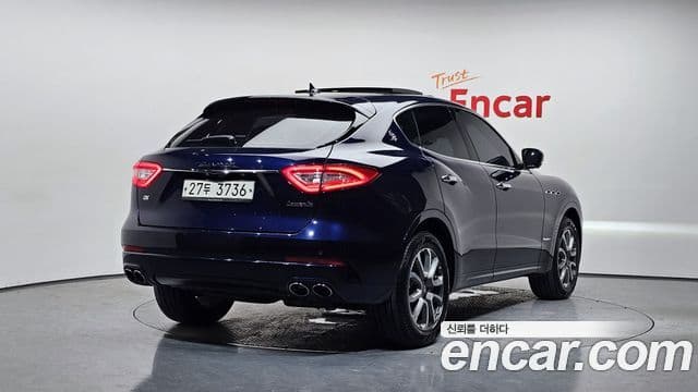 Maserati Levante 2
