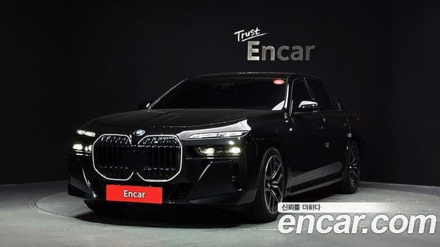 BMW 7 Series (G70)