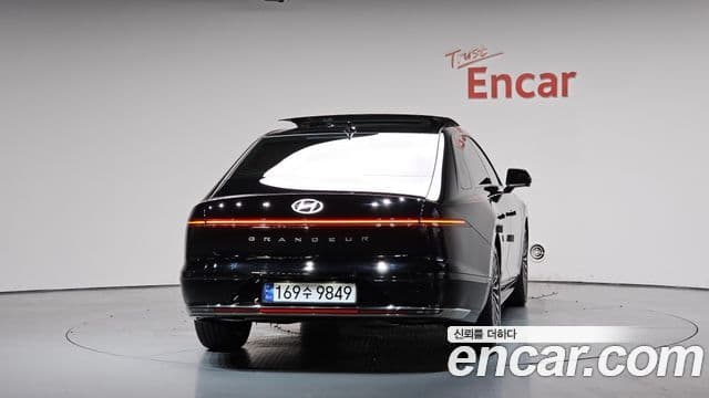 Hyundai Grandeur Hybrid (GN7) 4