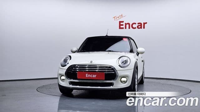 MINI Cooper Convertible 3