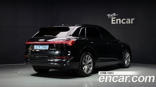Audi e-tron 2