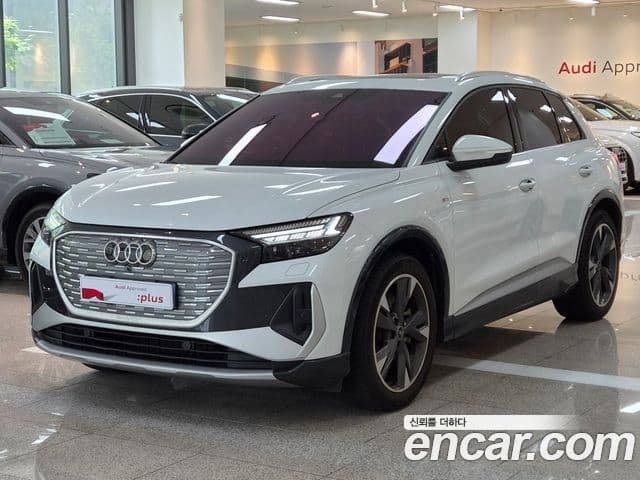 Audi Q4 e-tron (F4)