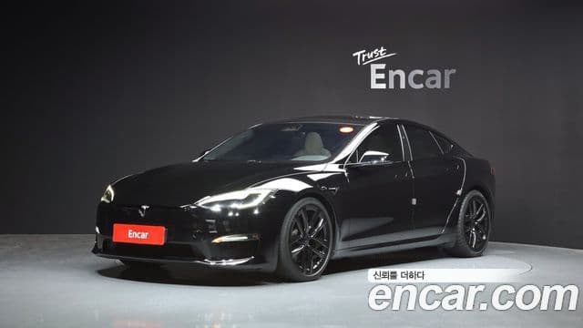 Tesla Model S 1