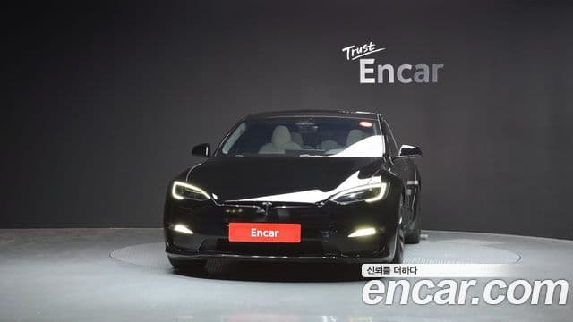 Tesla Model S 3