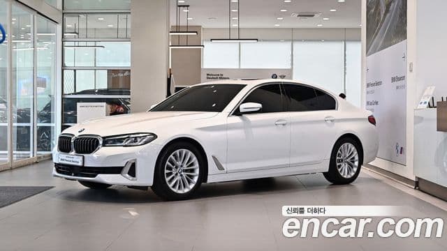 BMW 5 Series (G30)