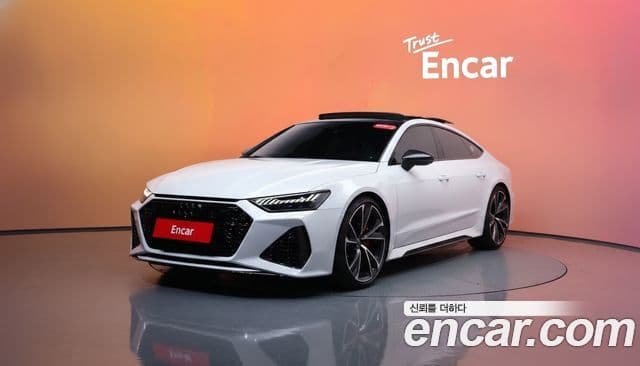 Audi RS7 (4K)