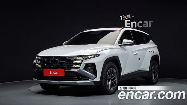 Hyundai The New Tucson Hybrid (NX4)
