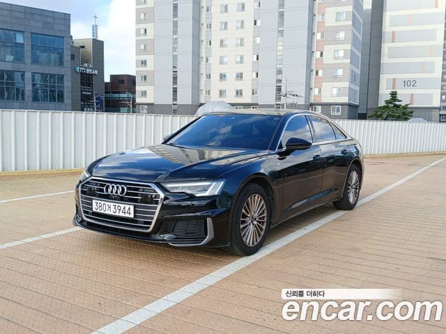 Audi A6 (C8)