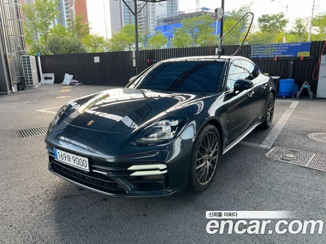 Porsche Panamera (971)