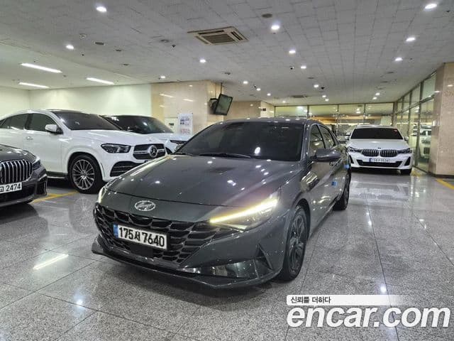 Hyundai Avante Hybrid (CN7)