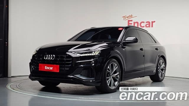 Audi Q8 (4M)