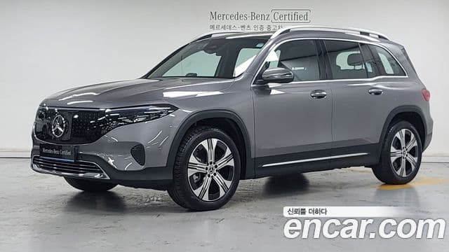 Mercedes-Benz EQB X243