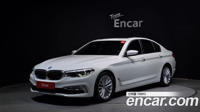 BMW 5 Series (G30)