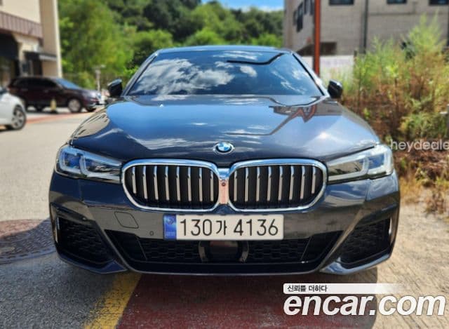 BMW 5 Series (G30)