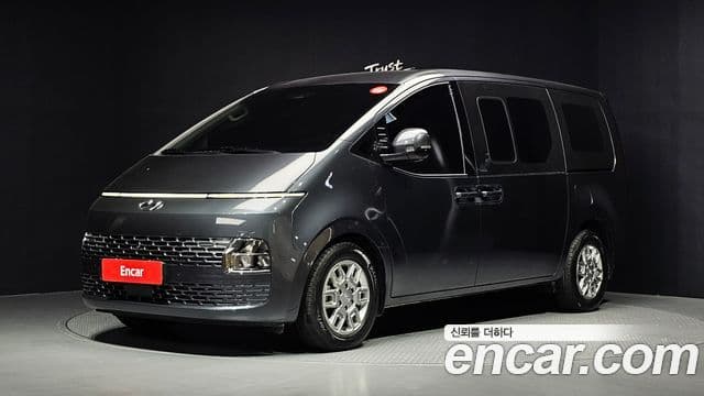 Hyundai Staria