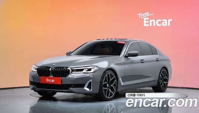 BMW 5 Series (G30)