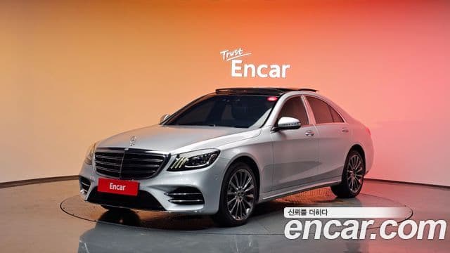 Mercedes-Benz S-Class W222