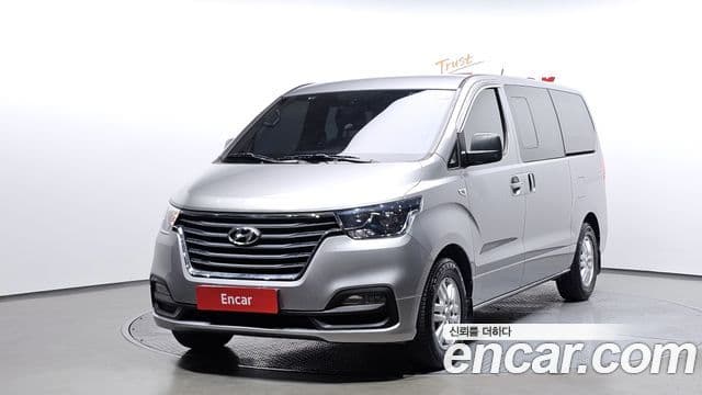 Hyundai The New Grand Starex 1