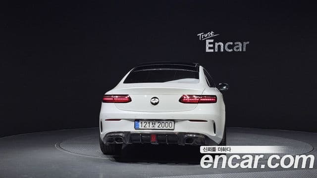 Mercedes-Benz E-Class W213 4