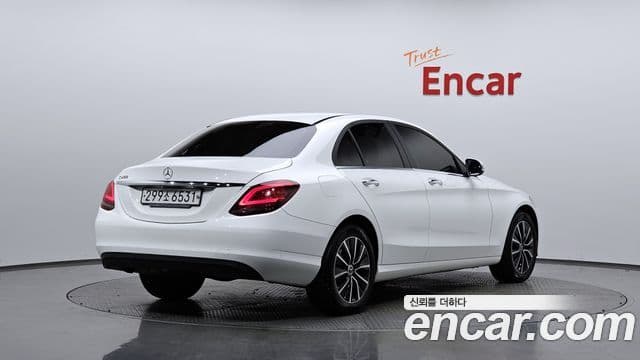 Mercedes-Benz C-Class W205 2