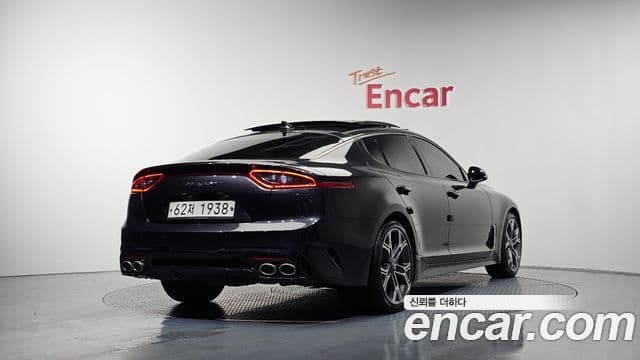 Kia Stinger 2