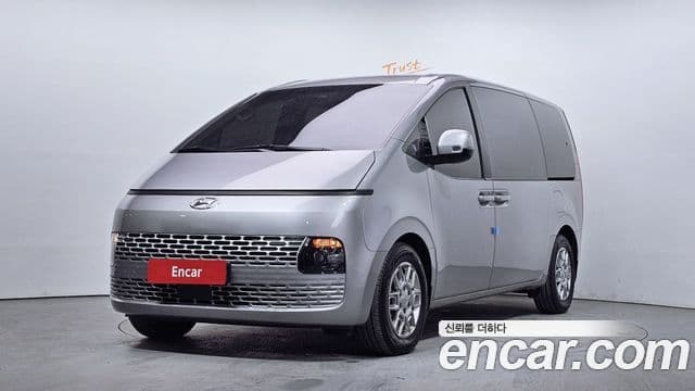 Hyundai Staria