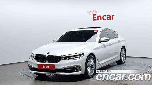 BMW 5 Series (G30)