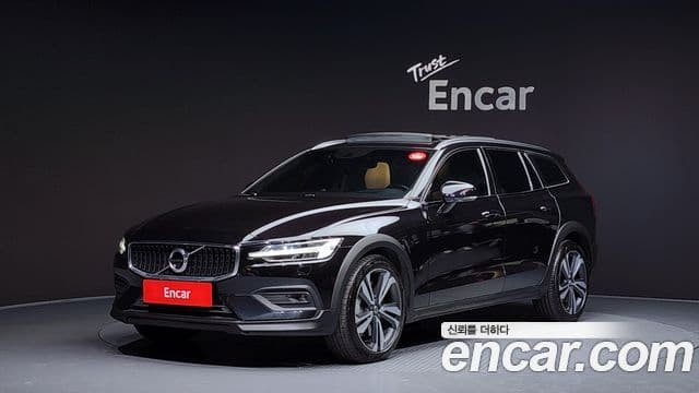 Volvo V60 Cross Country 2nd Gen