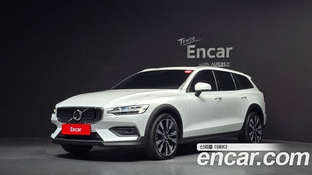 Volvo V60 Cross Country 2nd Gen