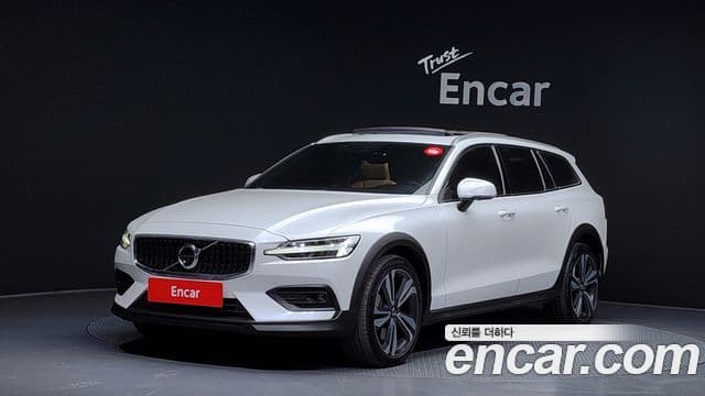 Volvo V60 Cross Country 2nd Gen