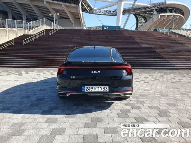 Kia K8 4