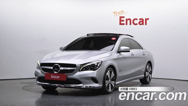 Mercedes-Benz CLA-Class C117 1