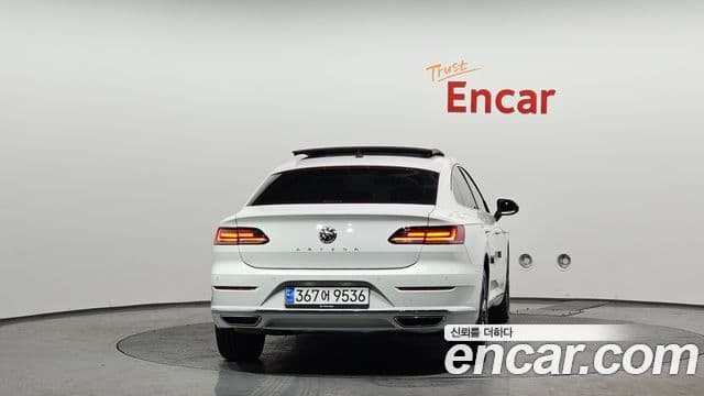 Volkswagen Arteon 4
