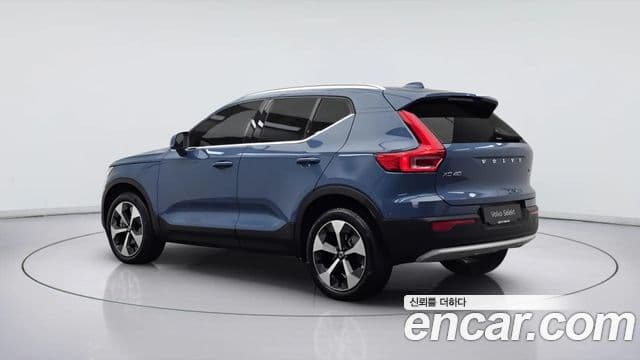 Volvo XC40 4