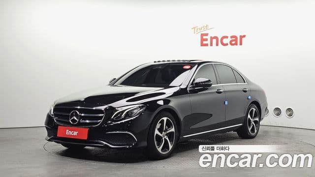 Mercedes-Benz E-Class W213 1
