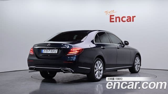 Mercedes-Benz E-Class W213 2