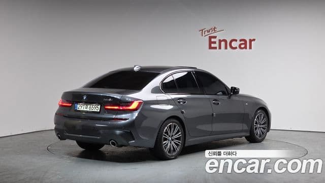 BMW 3 Series (G20) 2