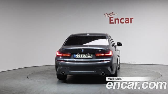 BMW 3 Series (G20) 4