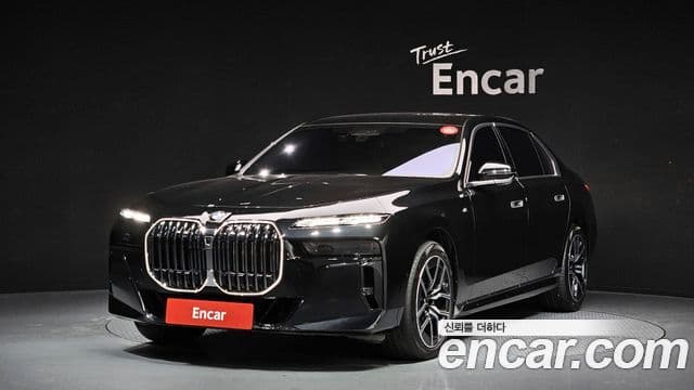 BMW 7 Series (G70)